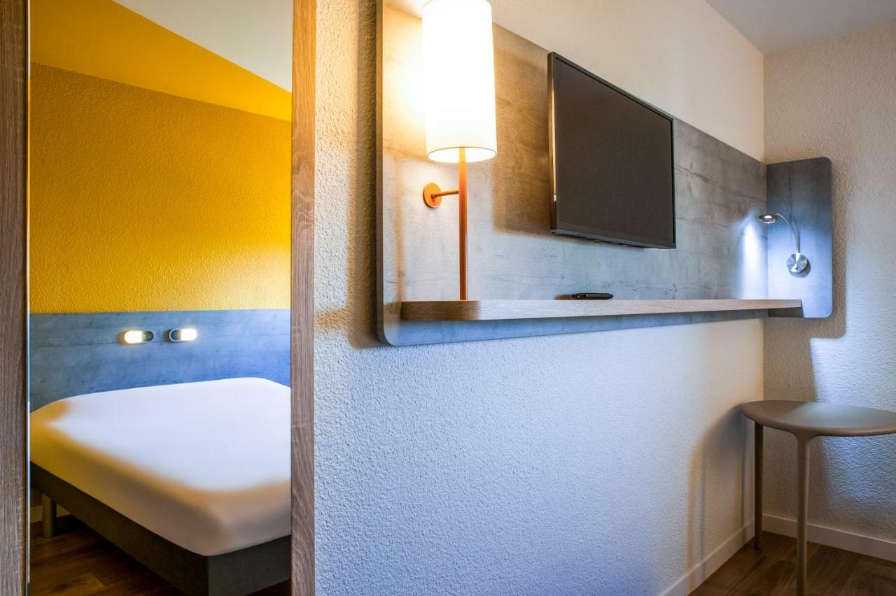 Ibis Budget Fontainebleau Avon Exterior photo